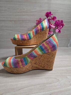 ​Nine West Cheerful30 Rainbow Snakeskin Cork Wedge Heels 7M